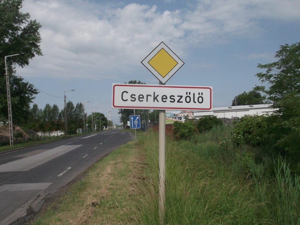 cserke1